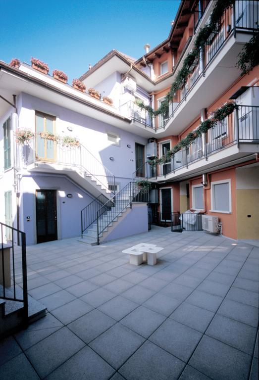 Hotel Residence Dei Fiori Baveno Exterior foto