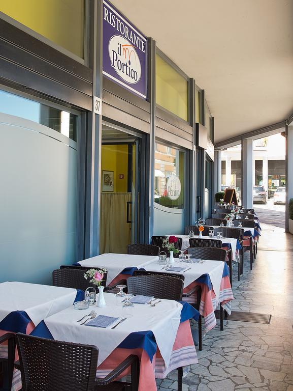 Hotel Residence Dei Fiori Baveno Exterior foto
